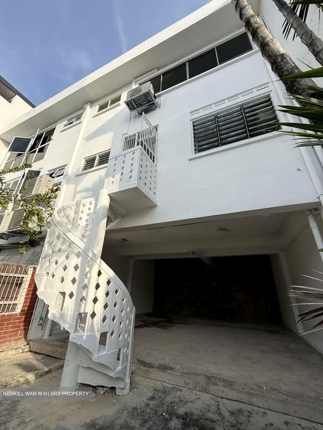 Golden Hill Estate (D19), Terrace #593667381